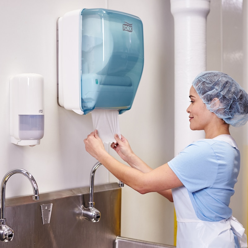 Tork utesnený zásobník na papierové utierky v kotúči, tyrkysový/biely plast, vodeodolný, systém W6 – Obrázok 3